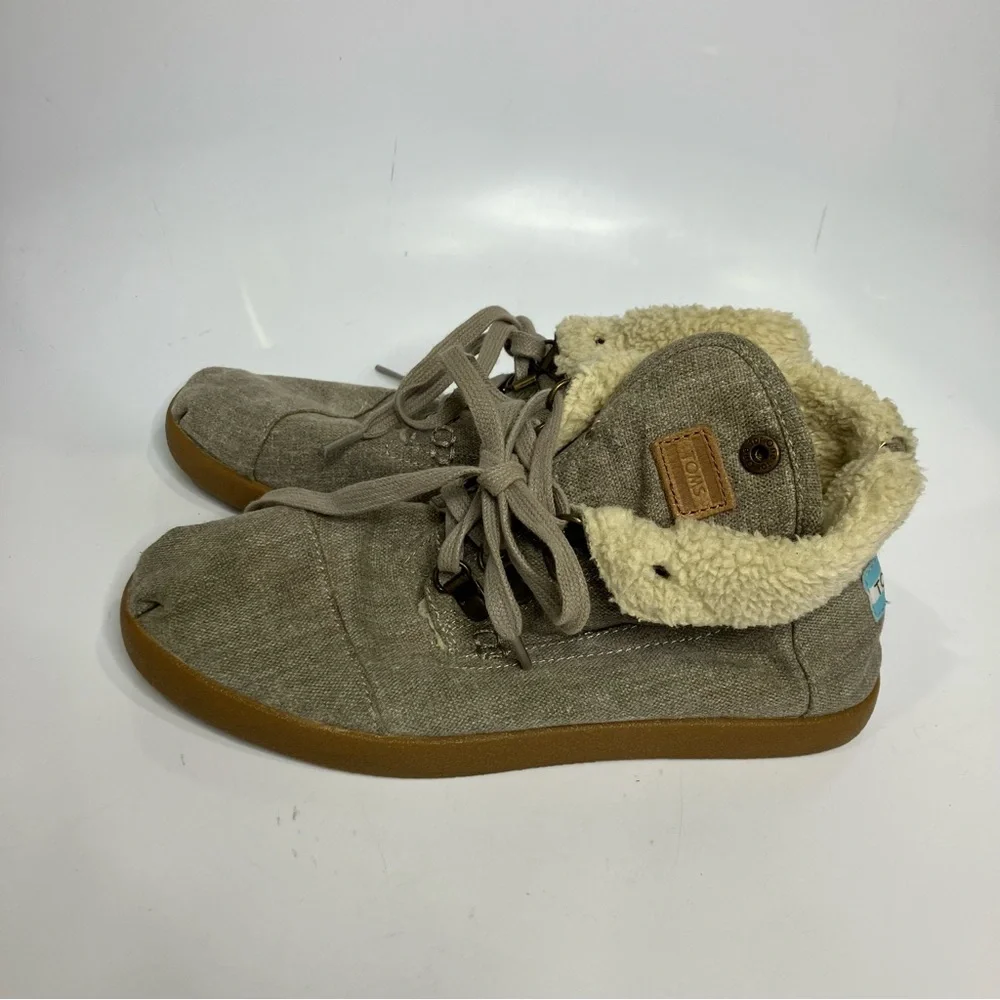 Toms highland botas fleece‎ lined lace up boots gray cream women's size 7 casual
